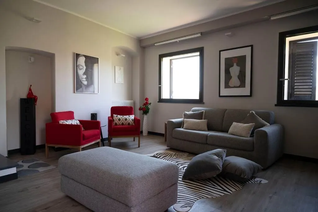 Holiday home Ritratto Di Donna Villa Lerici