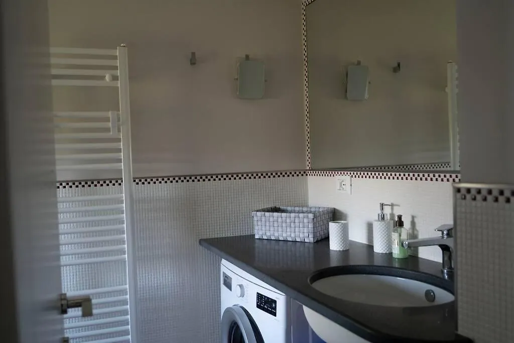 Holiday home Ritratto Di Donna Villa Lerici